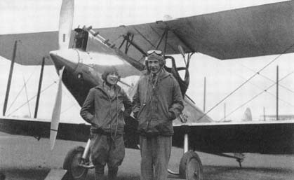 British pilot, William Lancaster, and his Australian lover, Jessie "Chubbie" Miller. (Bettmann/Corbis)